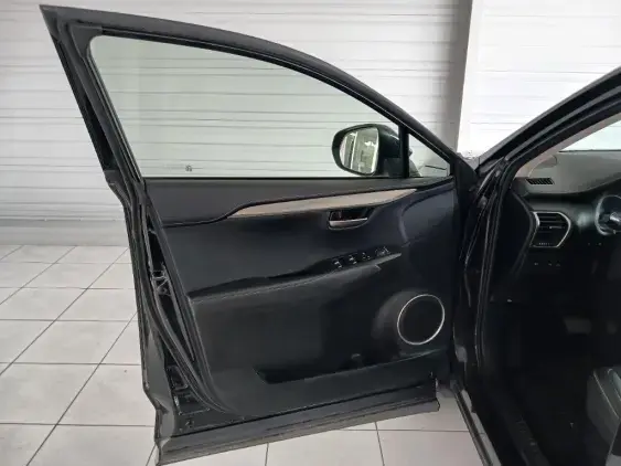 LEXUS NX - voiture d'occasion - Photo 18