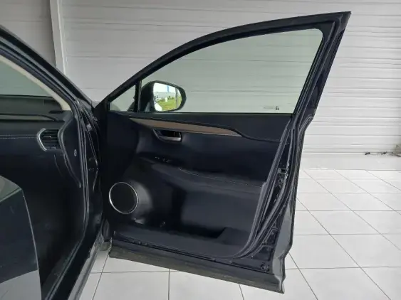 LEXUS NX - voiture d'occasion - Photo 19