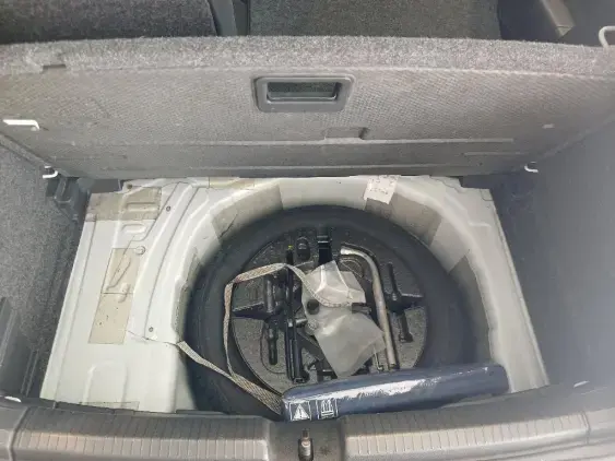 VOLKSWAGEN POLO VI - voiture d'occasion - Photo 17