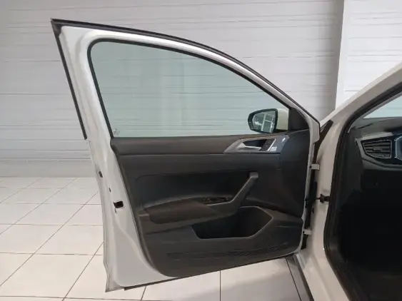 VOLKSWAGEN POLO VI - voiture d'occasion - Photo 19