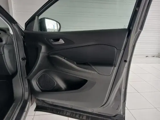 OPEL GRANDLAND X - voiture d'occasion - Photo 20