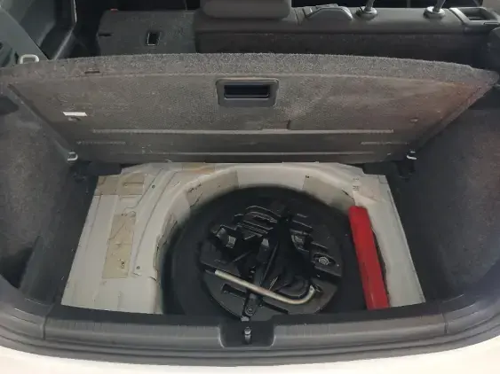VOLKSWAGEN POLO V - voiture d'occasion - Photo 17