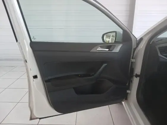 VOLKSWAGEN POLO V - voiture d'occasion - Photo 19