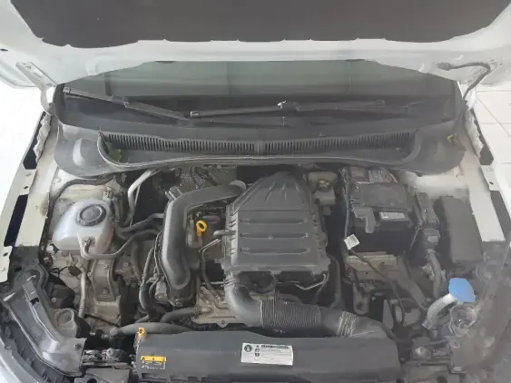 VOLKSWAGEN POLO V - voiture d'occasion - Photo 21