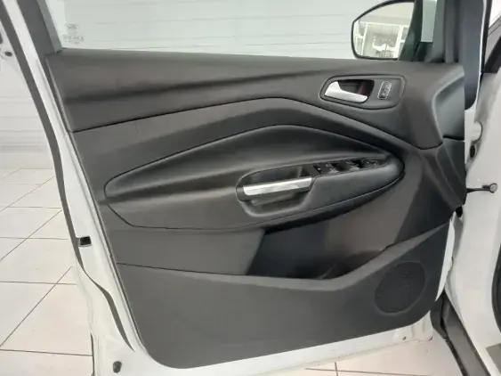 FORD KUGA II - voiture d'occasion - Photo 19