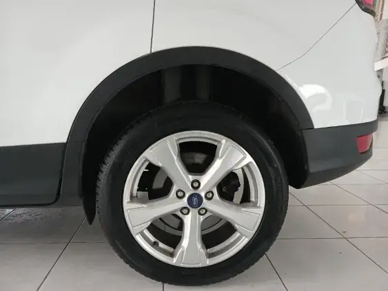 FORD KUGA II - voiture d'occasion - Photo 24