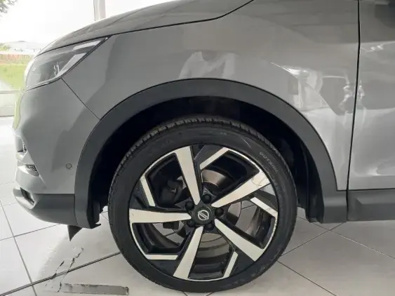 NISSAN QASHQAI II - voiture d'occasion - Photo 19
