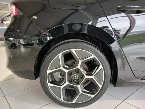 OPEL ASTRA L - voiture d'occasion - Photo 20