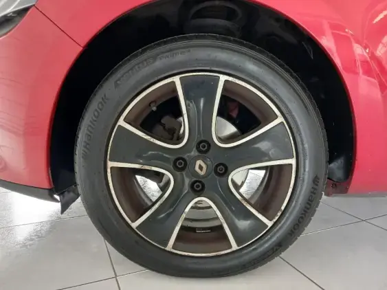 RENAULT CLIO IV - voiture d'occasion - Photo 17