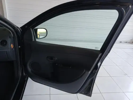 RENAULT CLIO III - voiture d'occasion - Photo 14