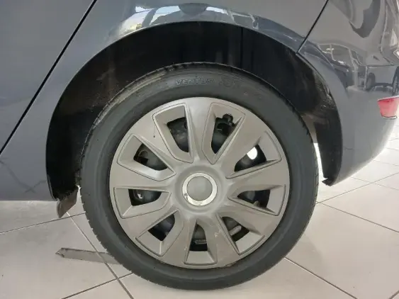 FORD FIESTA VI - voiture d'occasion - Photo 18