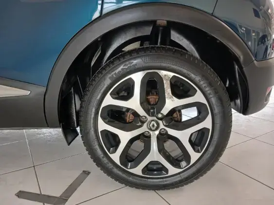 RENAULT CAPTUR - voiture d'occasion - Photo 19