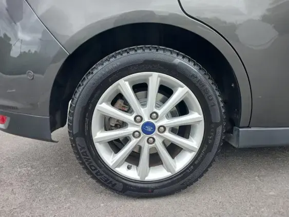 FORD GRAND C-MAX - voiture d'occasion - Photo 20