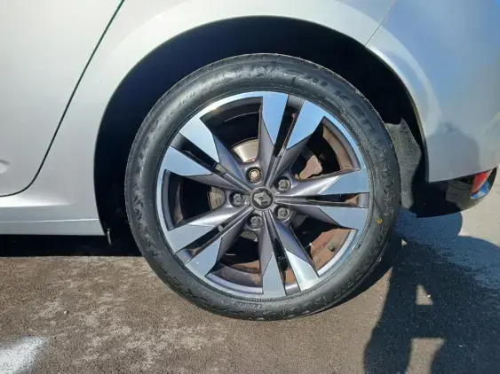 RENAULT MEGANE IV - voiture d'occasion - Photo 19