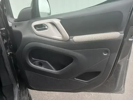 CITROEN BERLINGO II - voiture d'occasion - Photo 16
