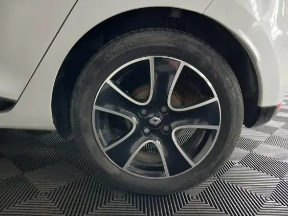 RENAULT CLIO IV - voiture d'occasion - Photo 16