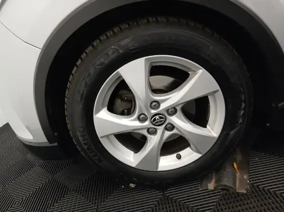 TOYOTA C-HR - voiture d'occasion - Photo 16