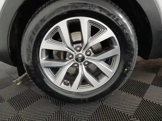 KIA SPORTAGE III - voiture d'occasion - Photo 15