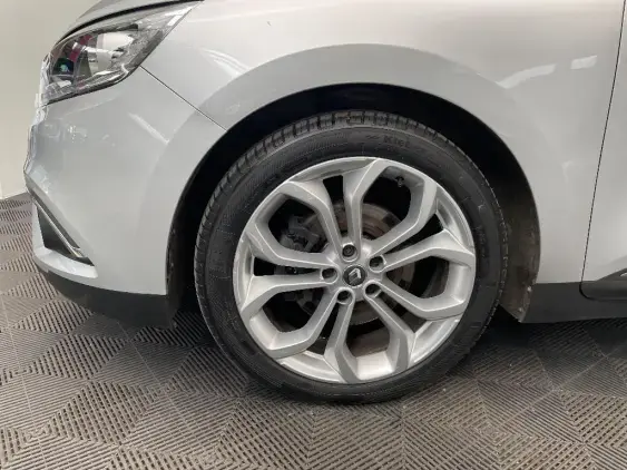 RENAULT SCENIC IV - voiture d'occasion - Photo 21