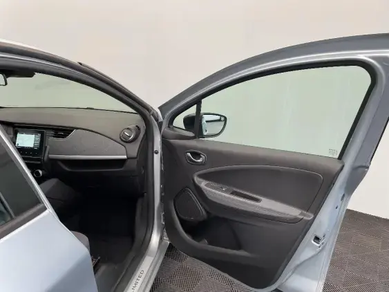 RENAULT ZOE - voiture d'occasion - Photo 19