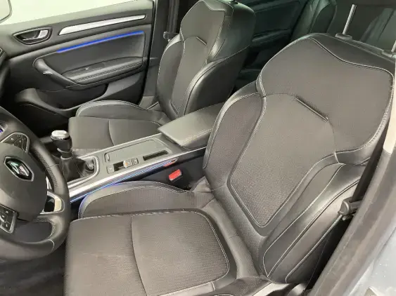 RENAULT MEGANE IV - voiture d'occasion - Photo 17