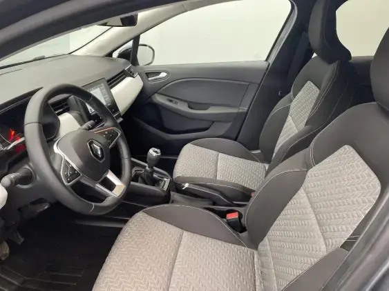 RENAULT CLIO V - voiture d'occasion - Photo 17