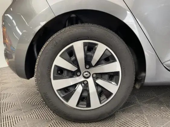 RENAULT CLIO V - voiture d'occasion - Photo 23