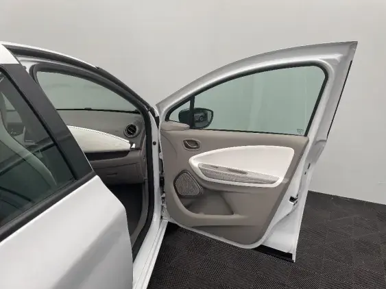 RENAULT ZOE - voiture d'occasion - Photo 19