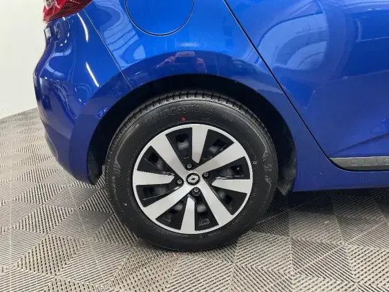 RENAULT CLIO V - voiture d'occasion - Photo 22