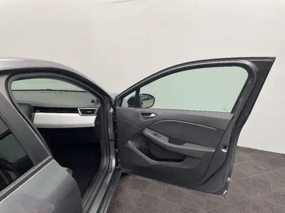 RENAULT CLIO V - voiture d'occasion - Photo 19