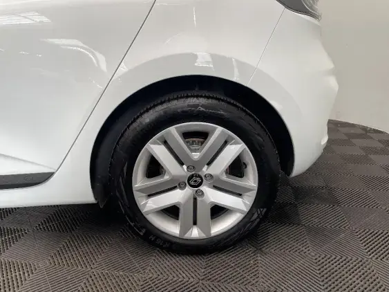 RENAULT CLIO V - voiture d'occasion - Photo 22