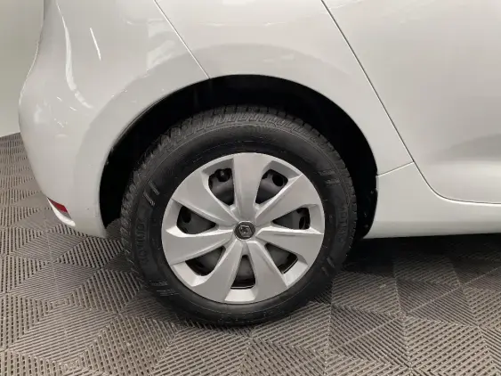 RENAULT ZOE - voiture d'occasion - Photo 22