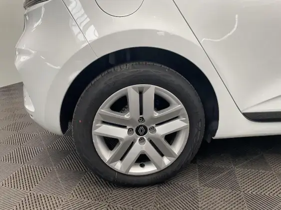 RENAULT CLIO V - voiture d'occasion - Photo 23