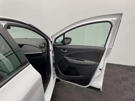 RENAULT ZOE - voiture d'occasion - Photo 18