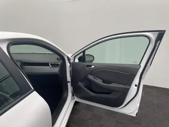 RENAULT CLIO V - voiture d'occasion - Photo 19