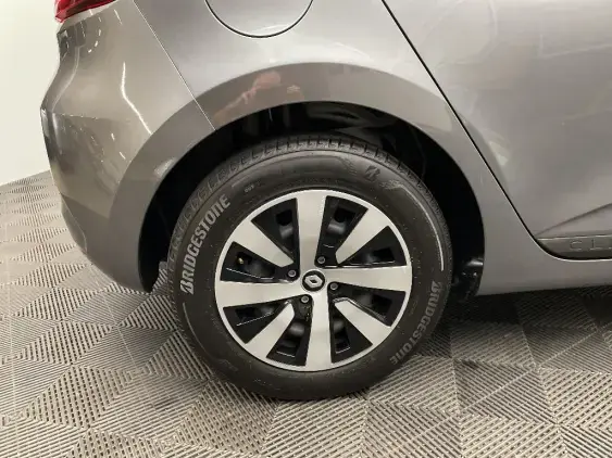 RENAULT CLIO V - voiture d'occasion - Photo 22