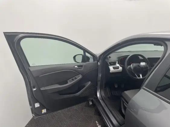 RENAULT CLIO V - voiture d'occasion - Photo 18