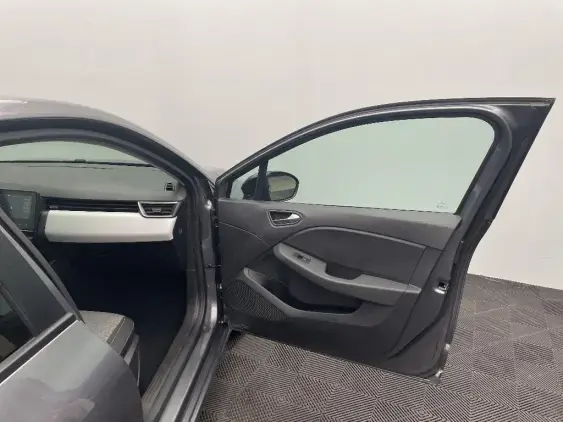 RENAULT CLIO V - voiture d'occasion - Photo 19