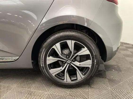 RENAULT CLIO V - voiture d'occasion - Photo 22