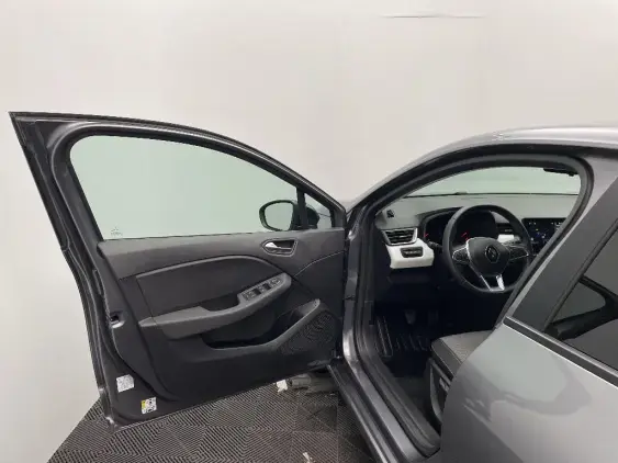 RENAULT CLIO V - voiture d'occasion - Photo 18