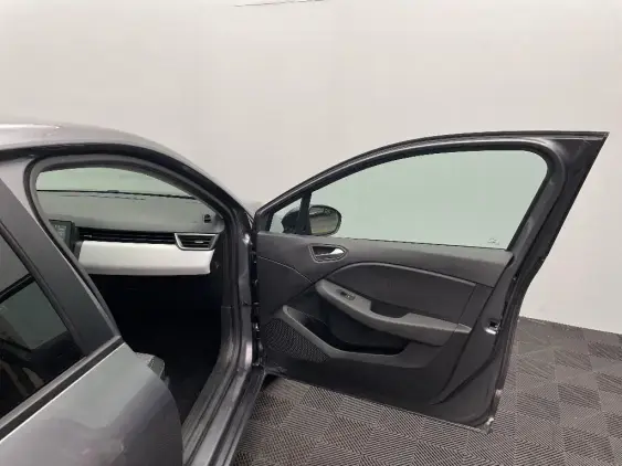 RENAULT CLIO V - voiture d'occasion - Photo 19