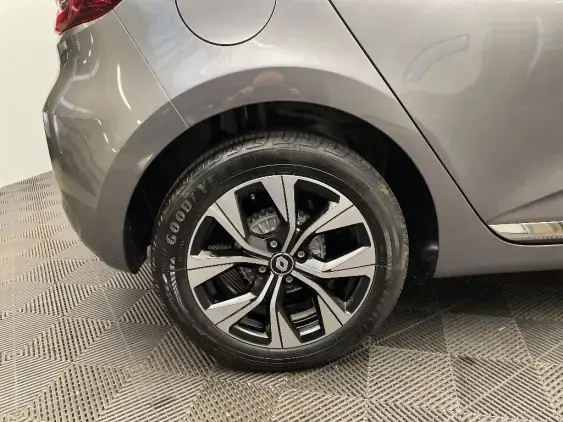 RENAULT CLIO V - voiture d'occasion - Photo 23