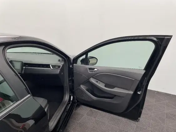 RENAULT CLIO V - voiture d'occasion - Photo 18