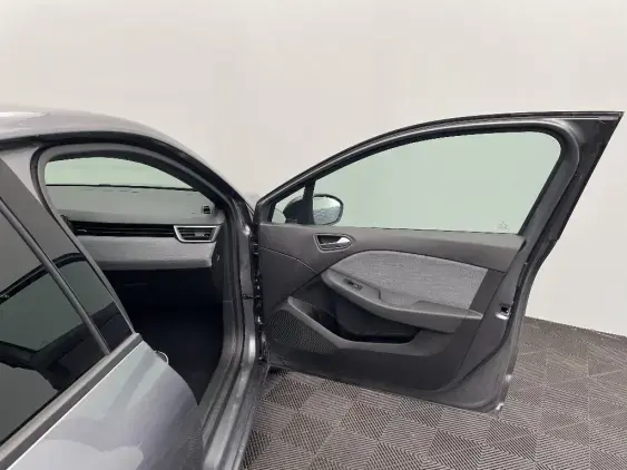 RENAULT CLIO V - voiture d'occasion - Photo 19