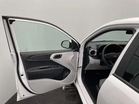 HYUNDAI i10 III - voiture d'occasion - Photo 18