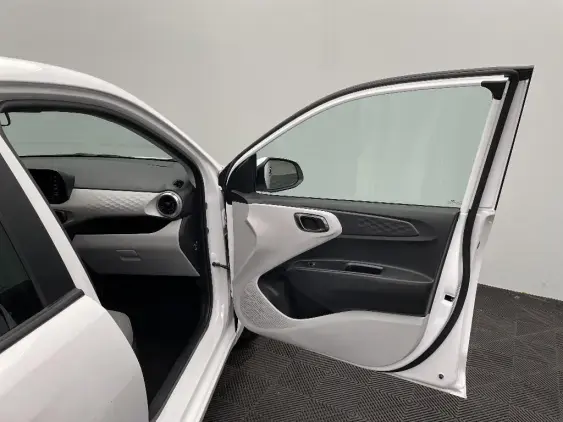 HYUNDAI i10 III - voiture d'occasion - Photo 19