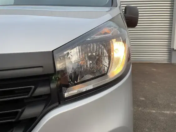 RENAULT TRAFIC III - voiture d'occasion - Photo 19