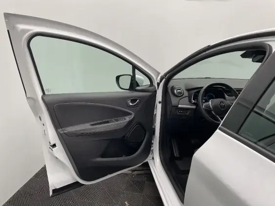 RENAULT ZOE - voiture d'occasion - Photo 17