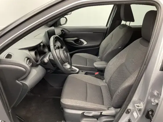 TOYOTA YARIS CROSS I - voiture d'occasion - Photo 17