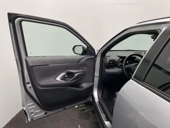 TOYOTA YARIS CROSS I - voiture d'occasion - Photo 18